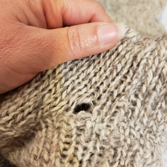 Eddie Bauer Vintage Men's Heathered Tan Sweater Size MED - Picture 7 of 7